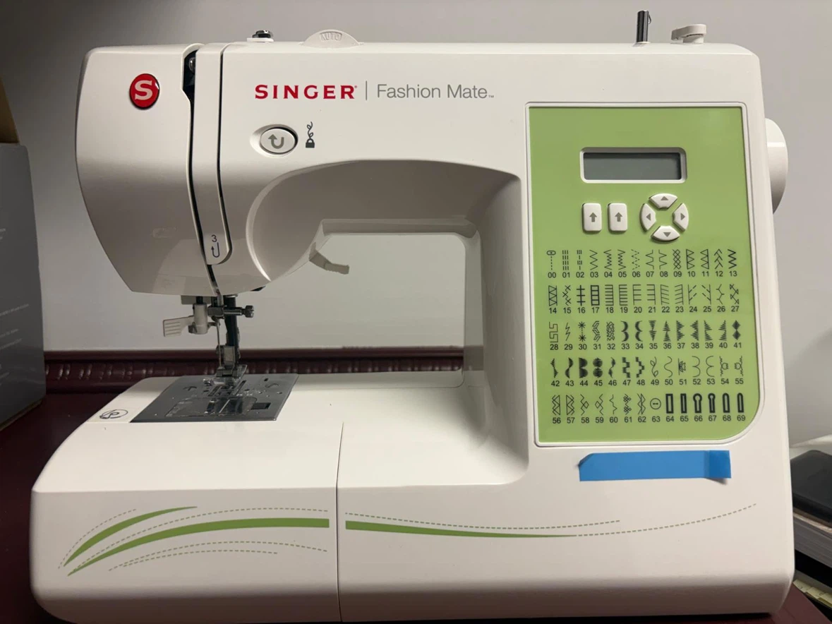 Singer Fashion Mate 7256 Sewing Machine
