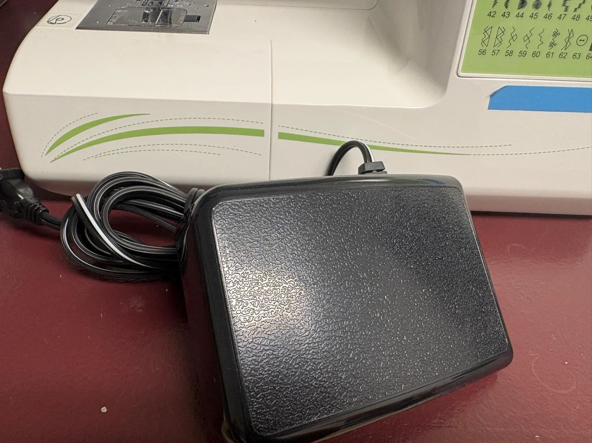 Singer Fashion Mate 7256 Sewing Machine - photo 5