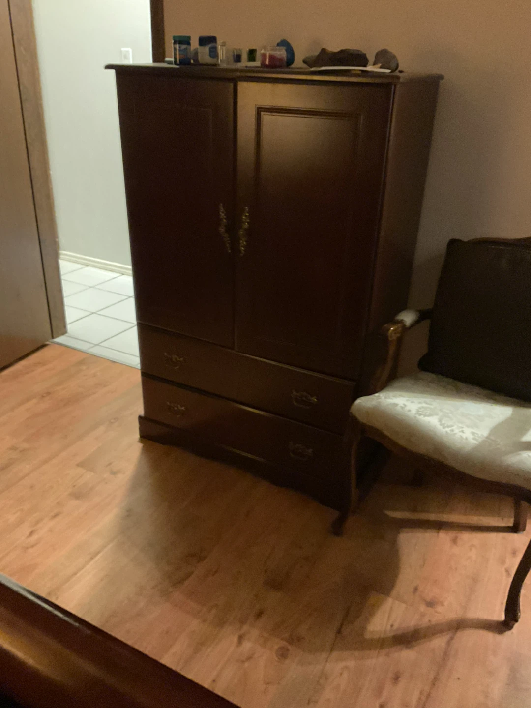 2 single beds 1 queen and a queen with 2 dressers - photo 2