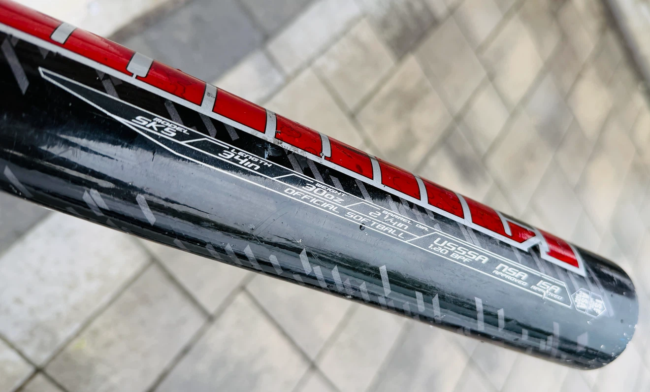 Easton SK5 Official Softball Bat (30 ounces) 34” length - photo 4