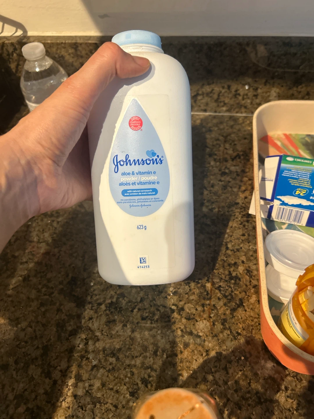 Johnson's Aloe & Vitamin E Powder 623g