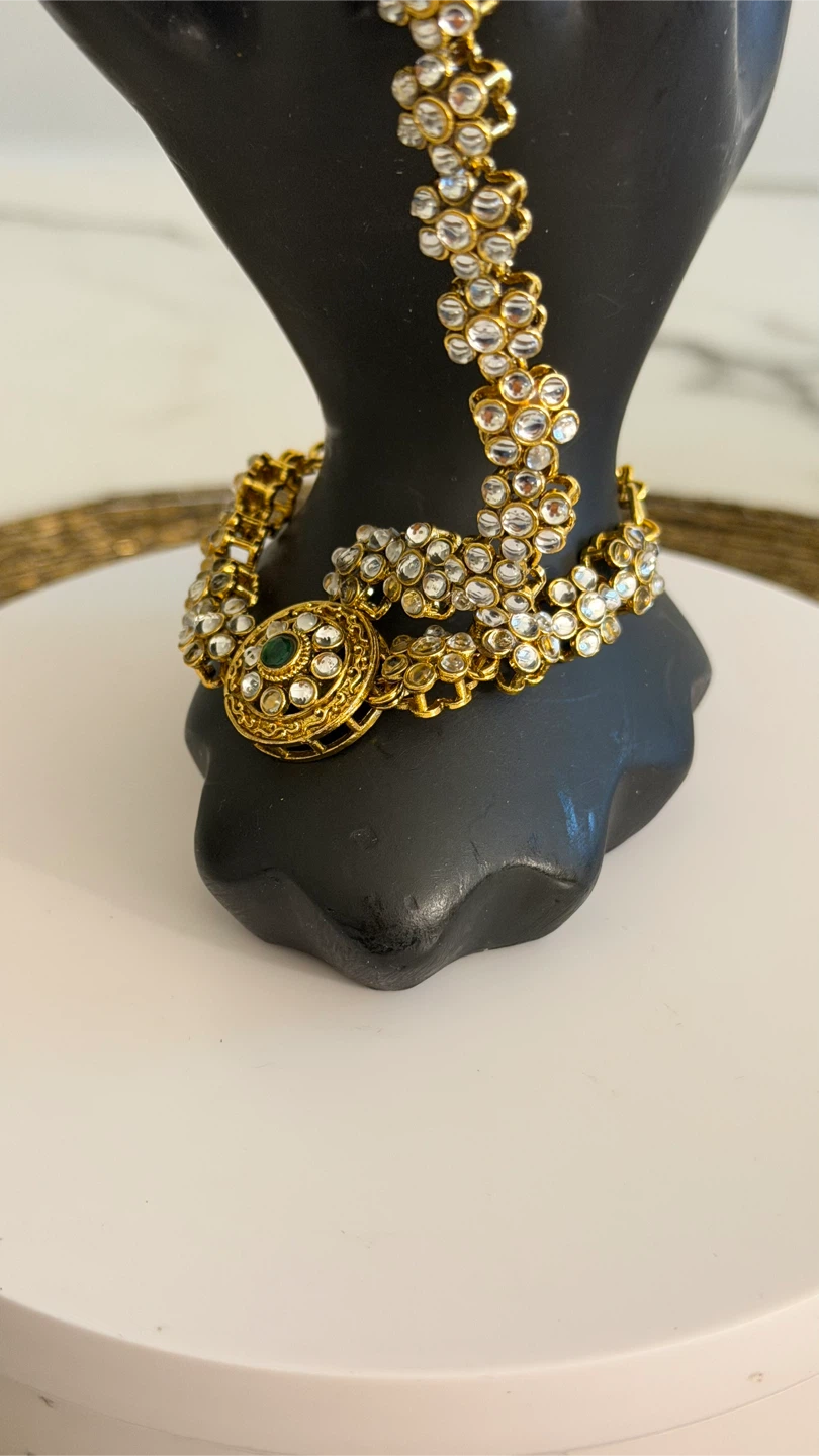 Traditional Indian Hathphool Hand Accessory - photo 3
