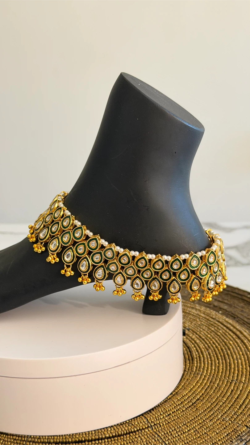 Gold-Tone Anklet with Green Enamel and Beads - photo 2