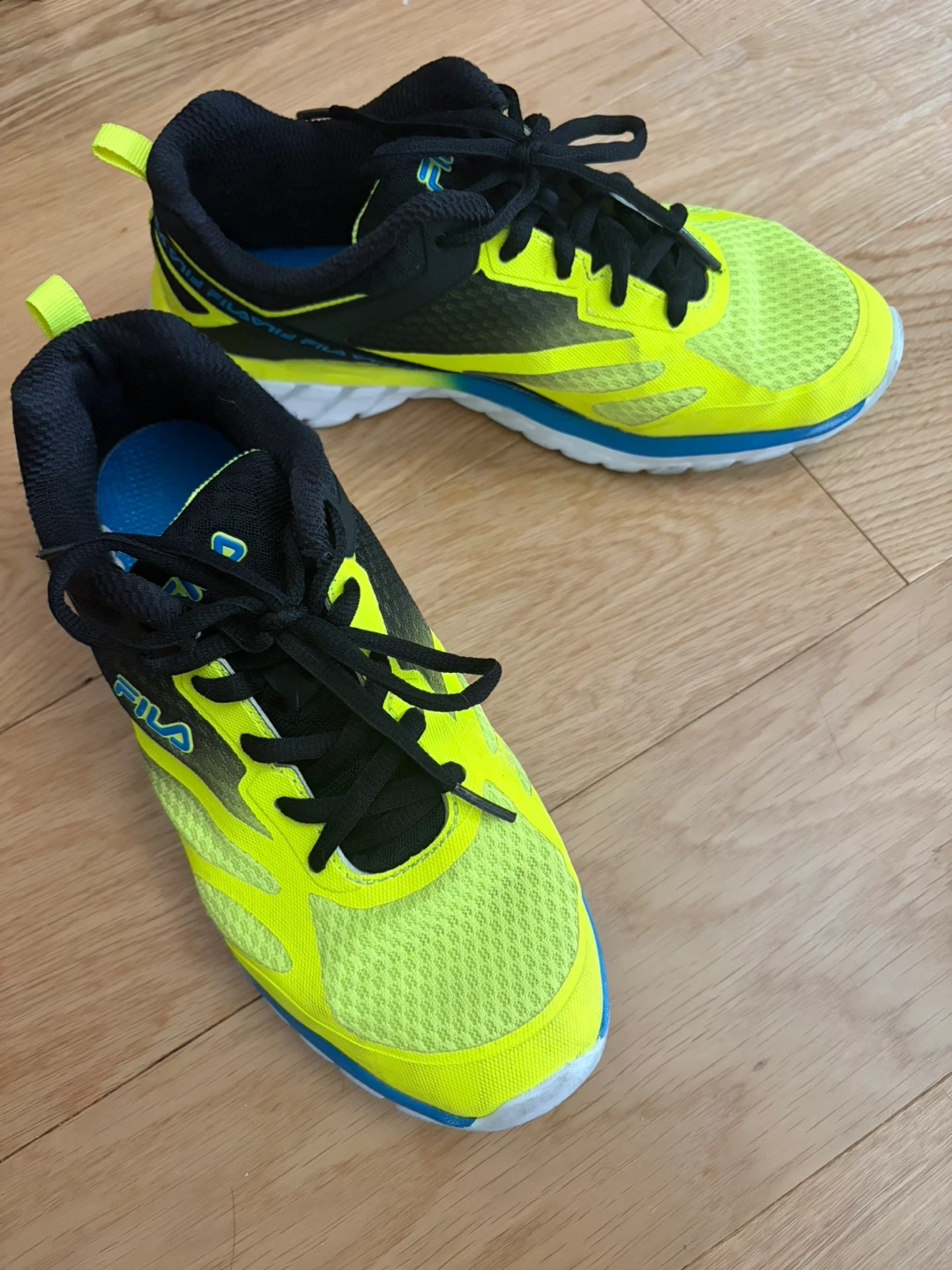 Fila Running Shoes Size 6.5