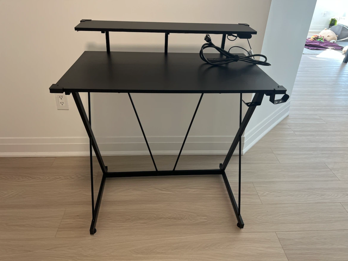 Eureka Ergonomic Gaming Desk - photo 3