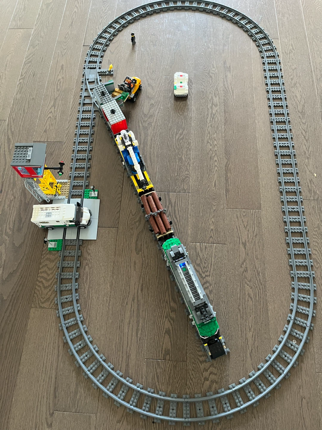LEGO City Cargo Train 60198 - photo 5