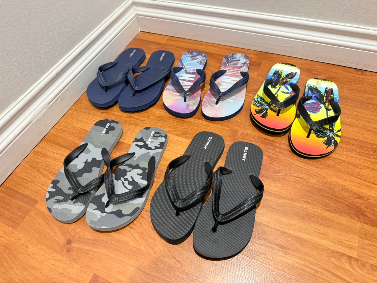 Kids Old Navy Flip Flops - photo 2