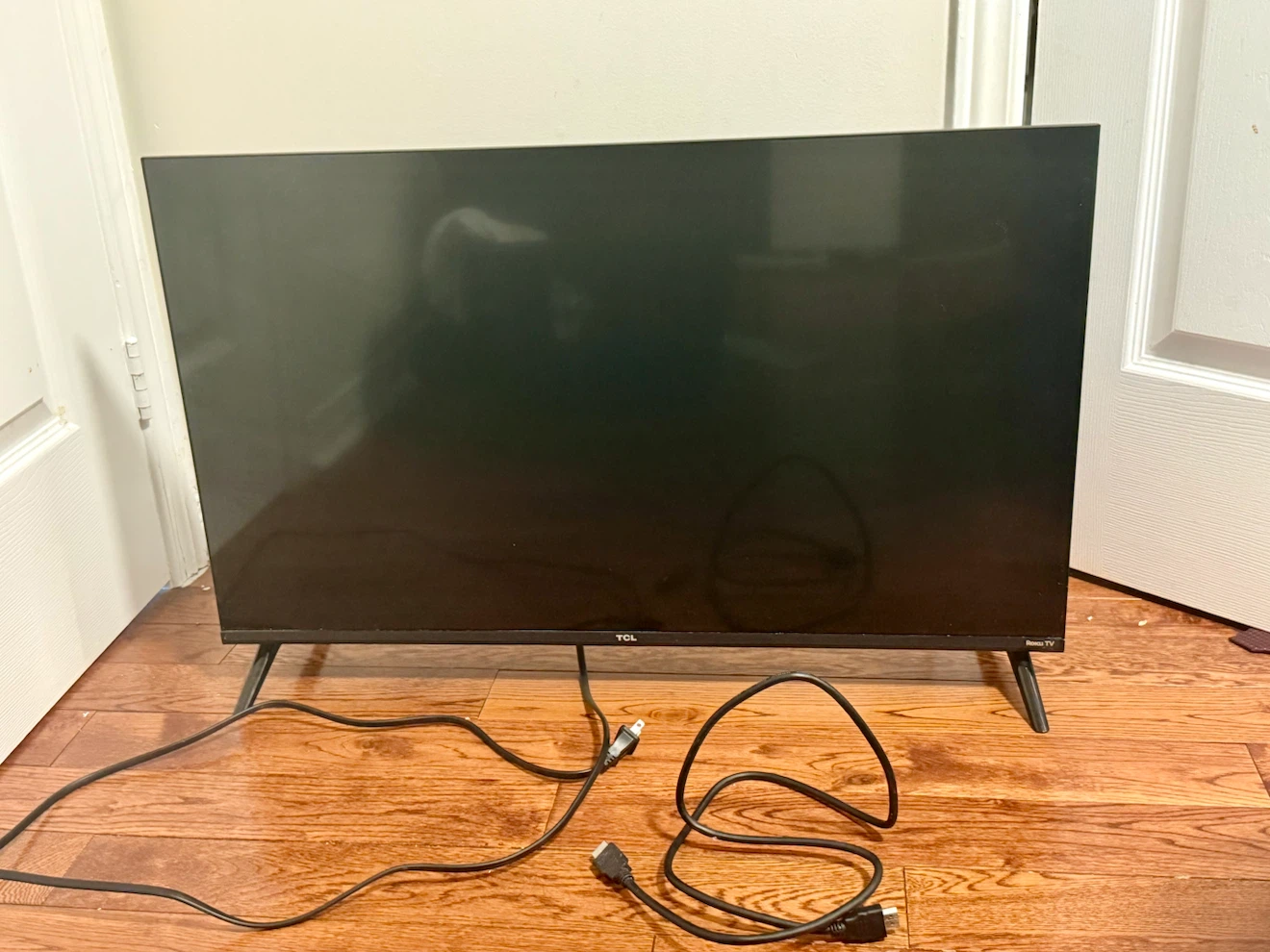43" TCL Roku Smart TV – Perfect Working Condition