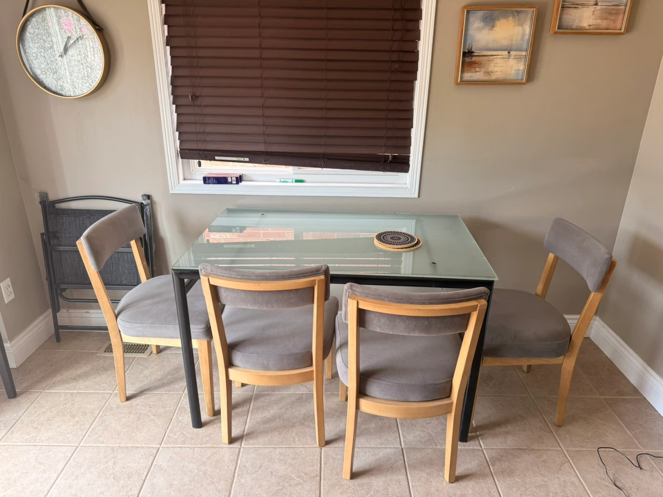 Dinning table