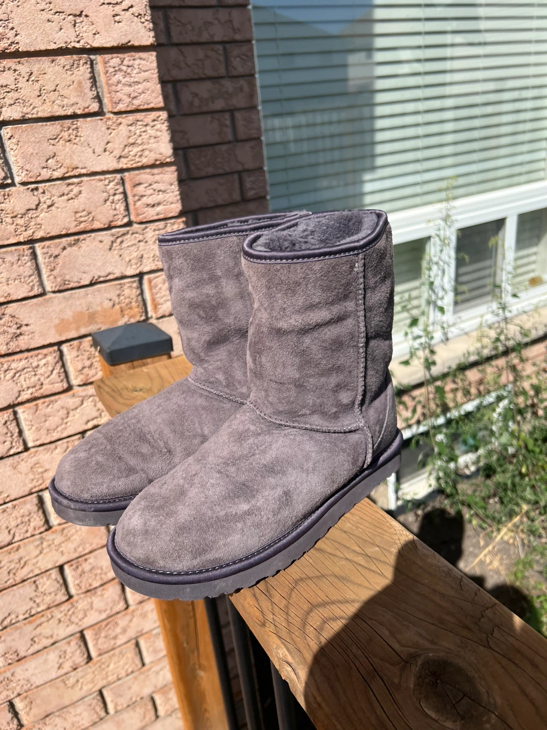 UGG Crystal Bow Boots Grey size 7 - photo 2