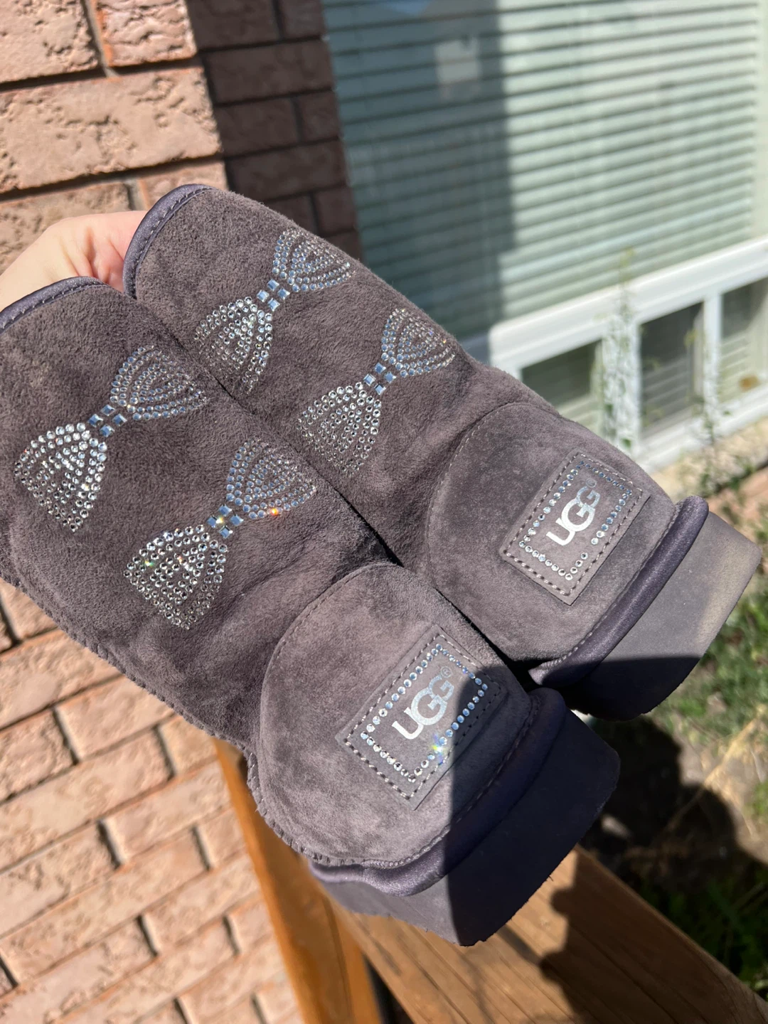 UGG Crystal Bow Boots Grey size 7 - photo 3
