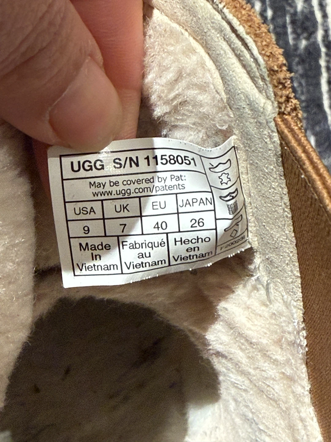UGG S/N 1158051 Chelsea Boots Size 9 - photo 3
