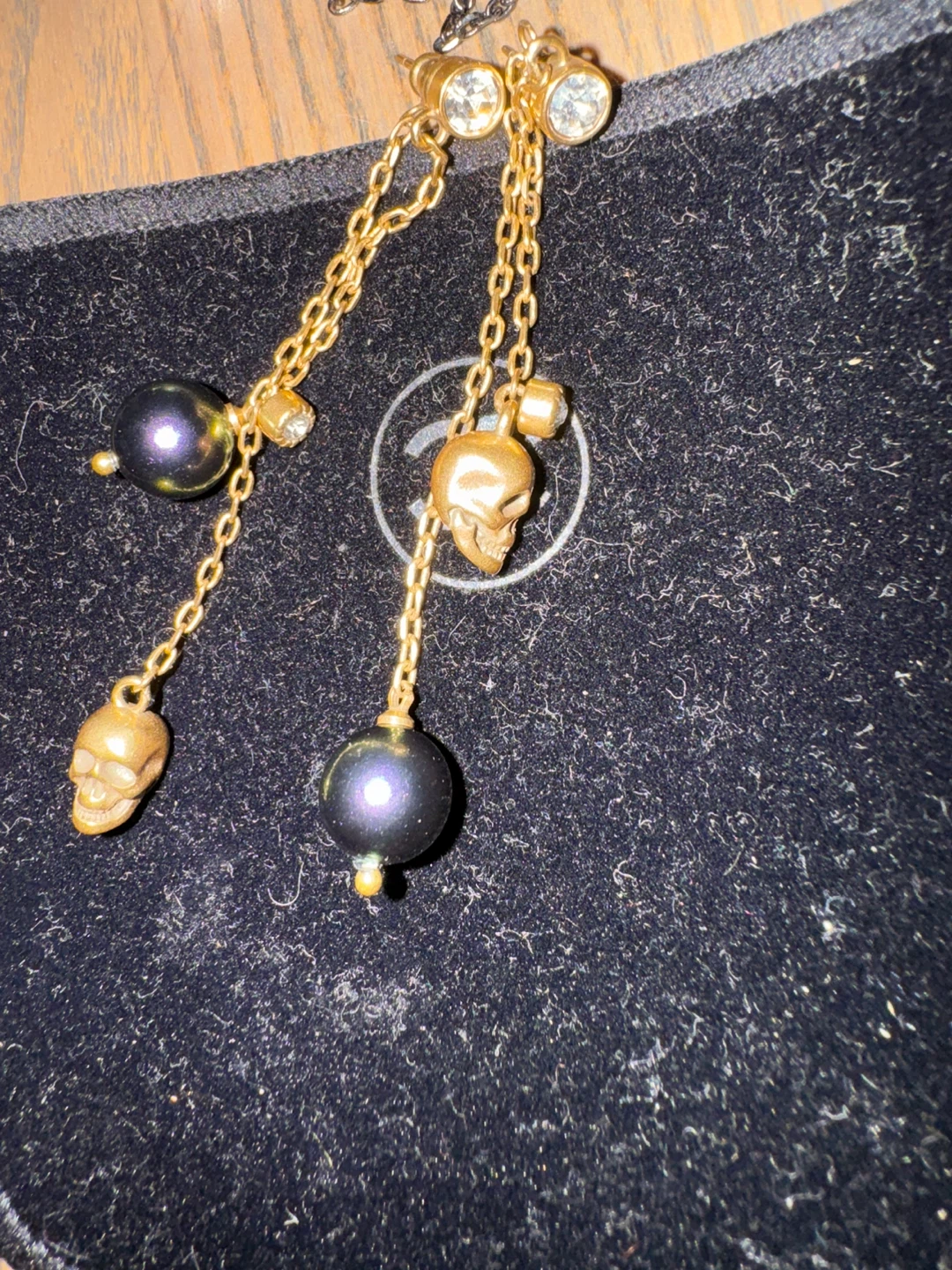 Alexander McQueen Skull and Pearl Drop Earrings - photo 5