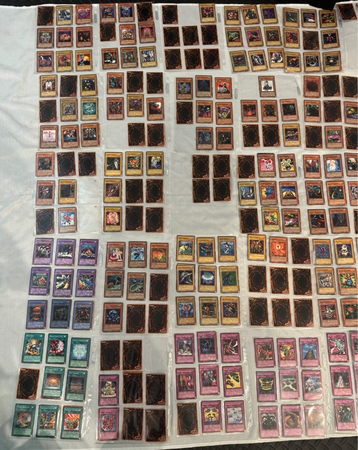 Large Collection of Yu-Gi-Oh! Trading Cards with Binders - photo 2