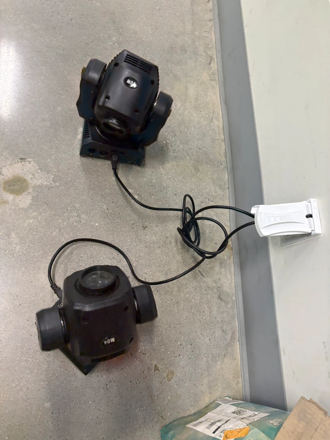 Pair of 90W Mini Moving Head Stage Lights - photo 5
