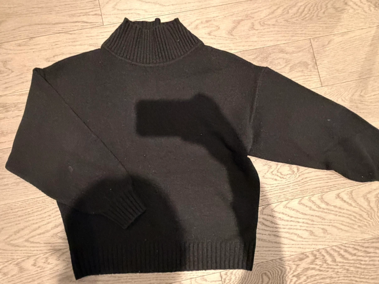 Gap CashSoft sweater - photo 3