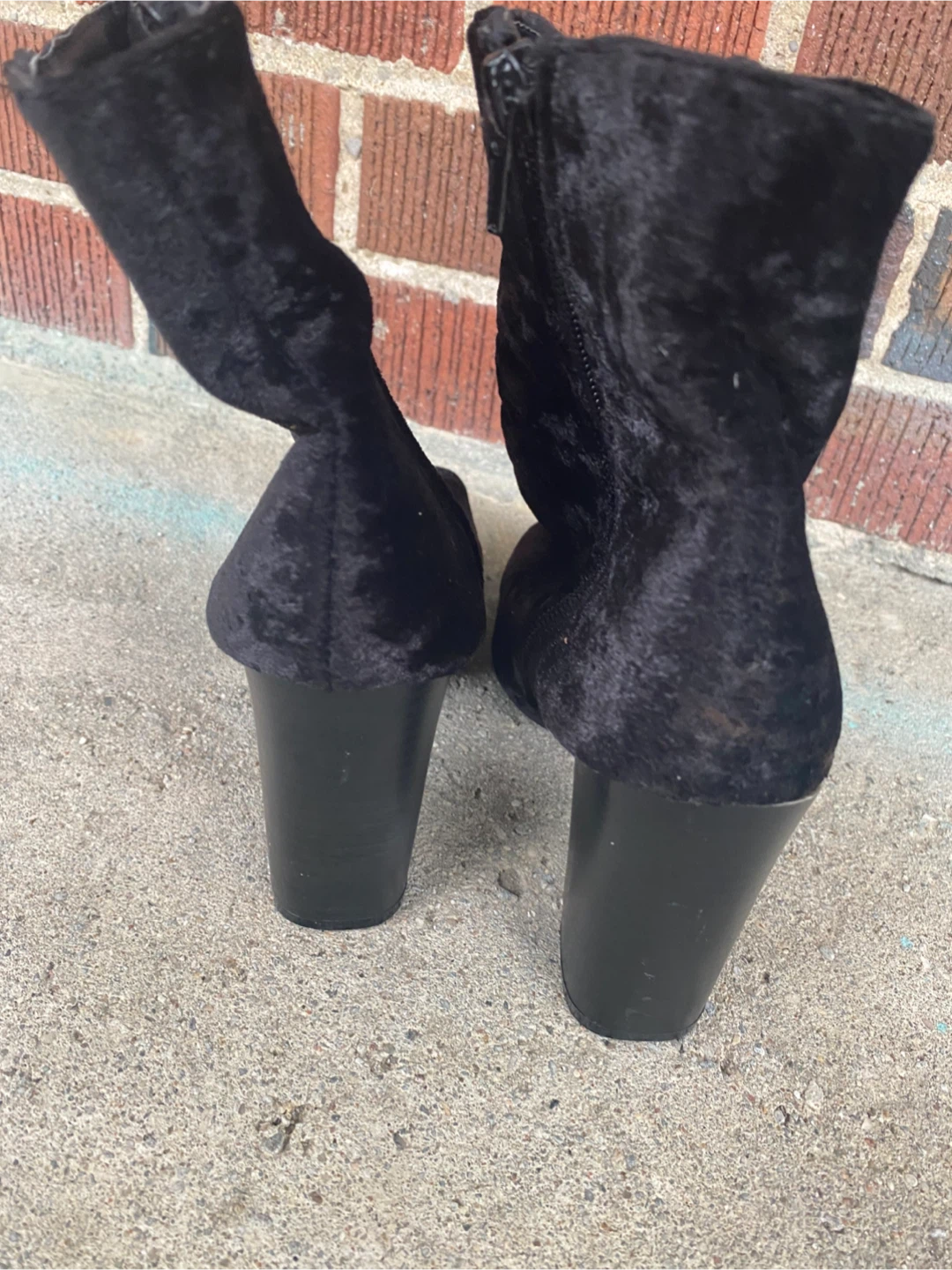 Revamped by Sirens Black Velvet Ankle Boots, Size 8 - photo 4