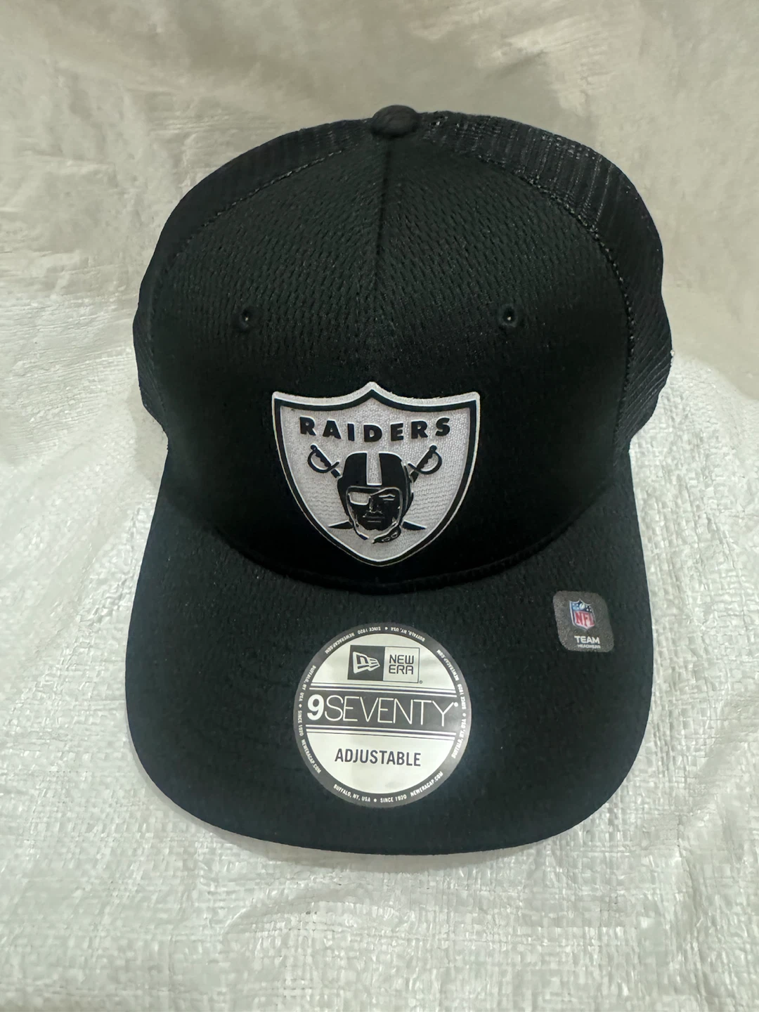 New Era Las Vegas Raiders 9SEVENTY Mesh Back Cap