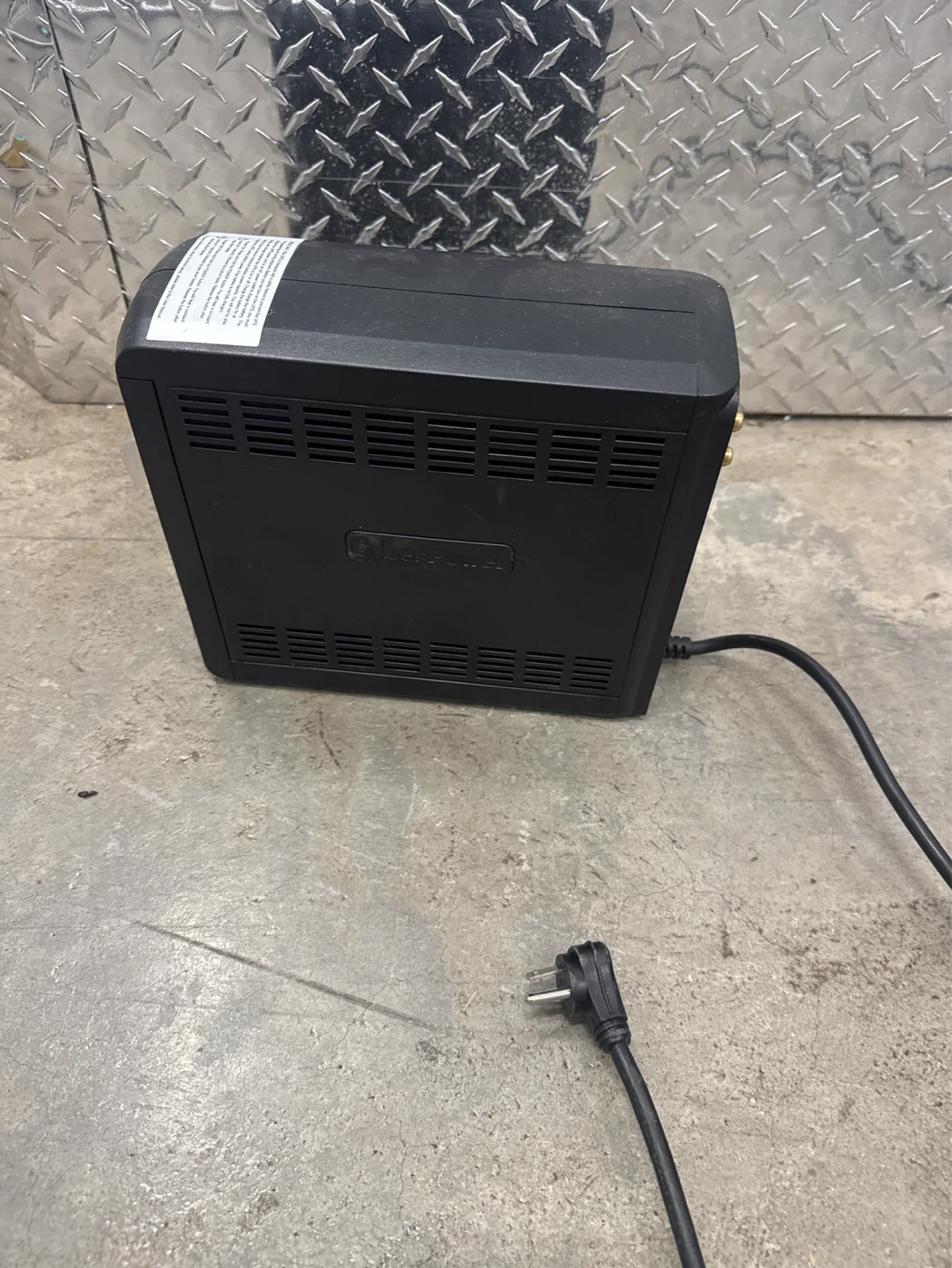 CyberPower 1000VA UPS Battery Backup - photo 4