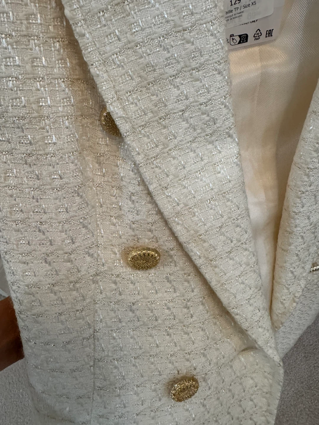 Zara tweed-style double-breasted blazer with gold buttons - photo 4