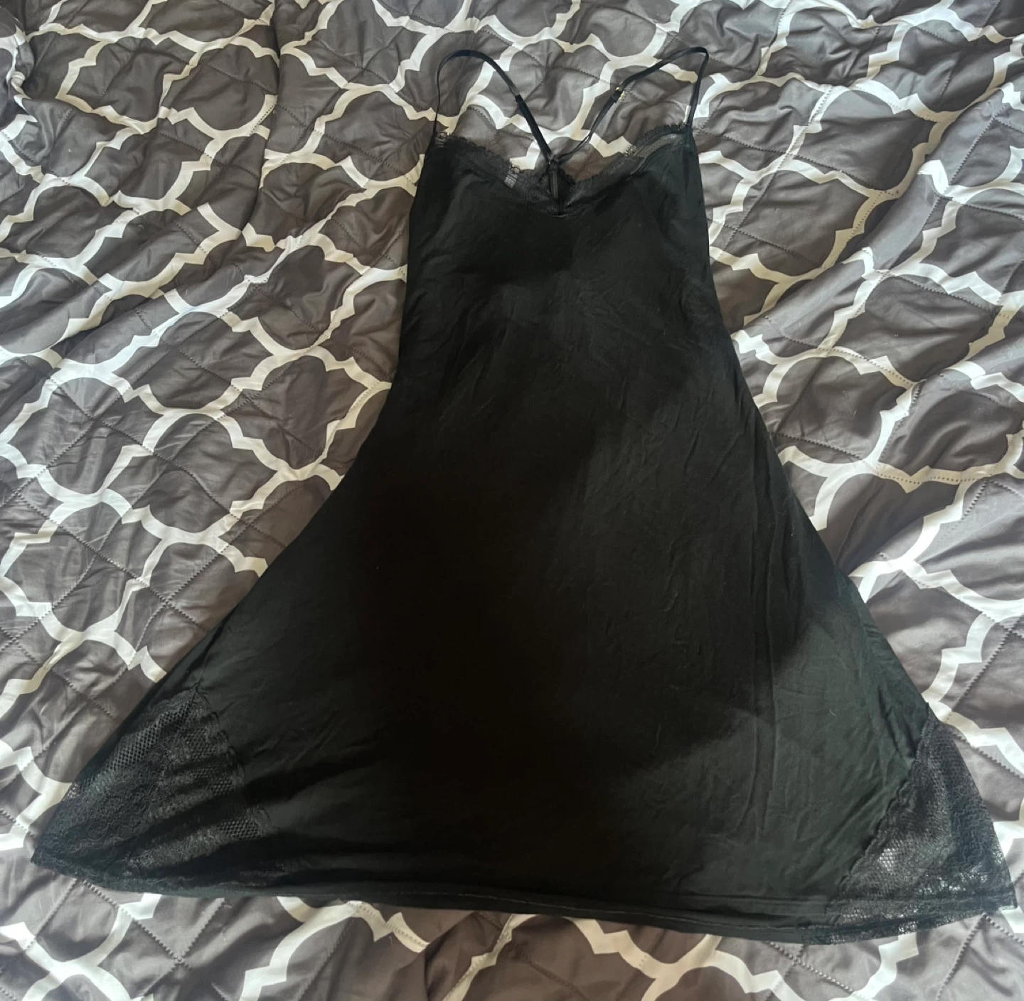 Victoria's Secret Black Lace Chemise - photo 3