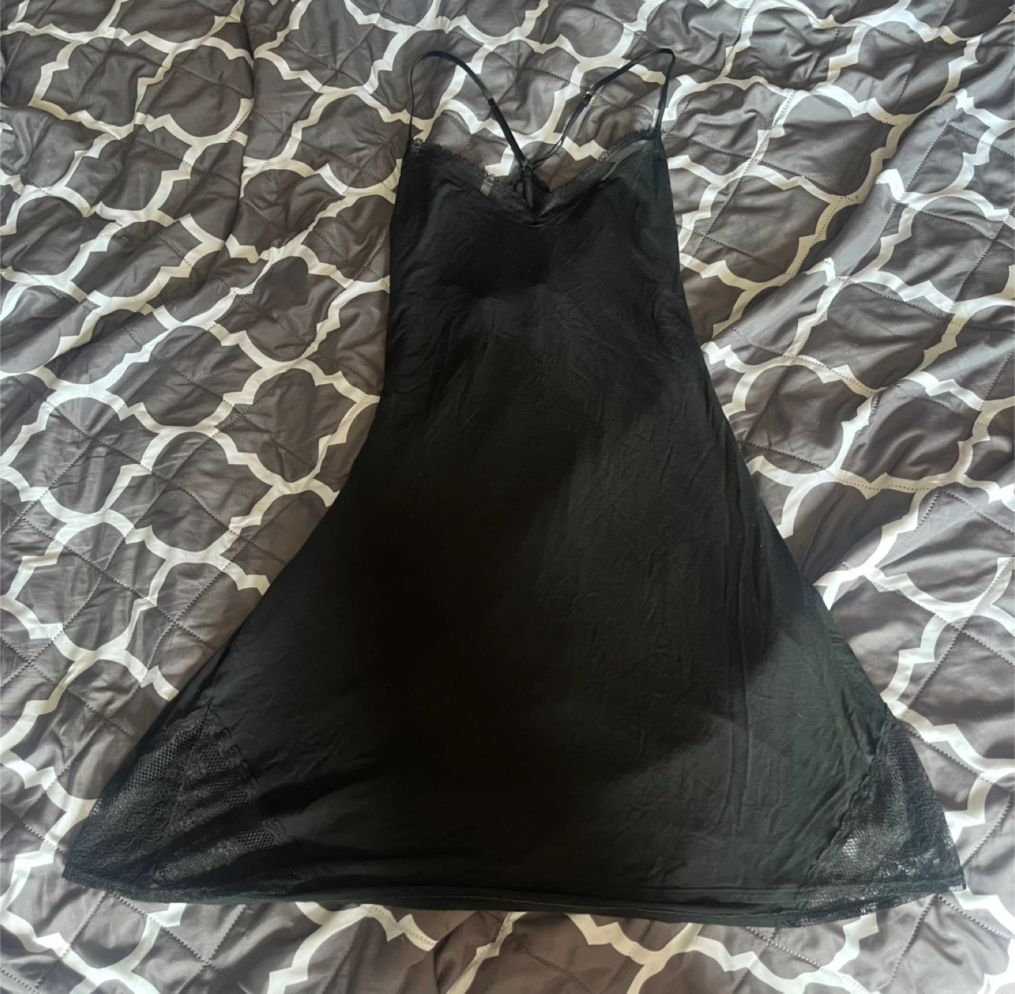Victoria's Secret Black Lace Chemise - photo 2