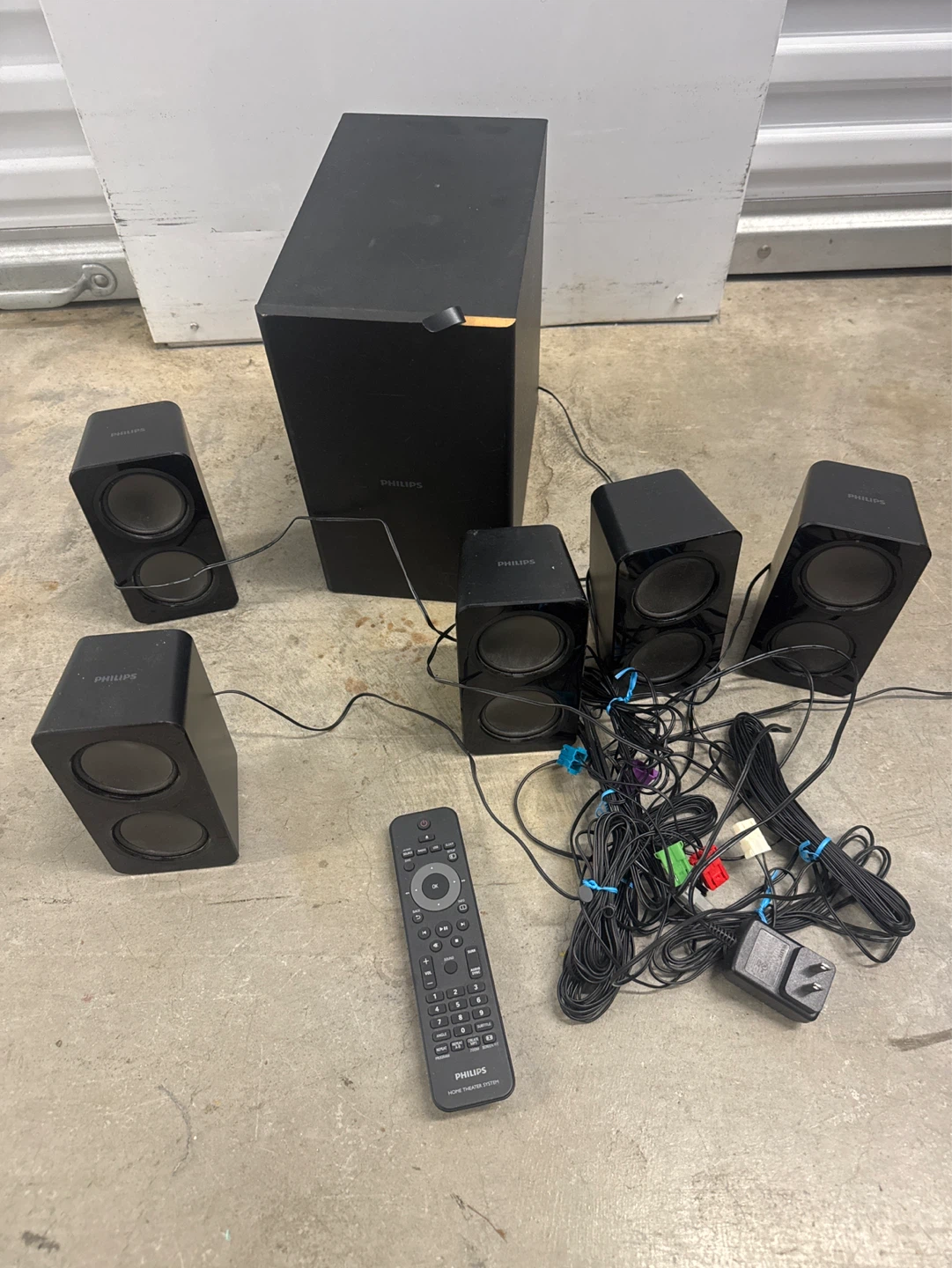 Philips Home Theater System HTS3531
