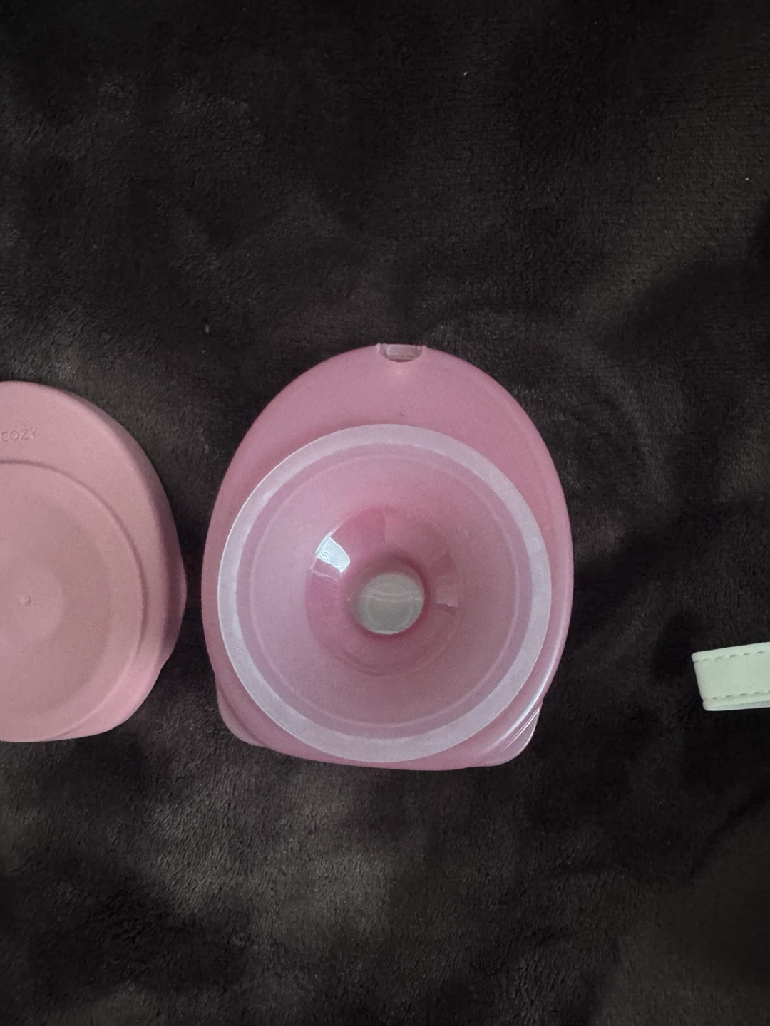 Momcozy Wearable Breast Pump - photo 5