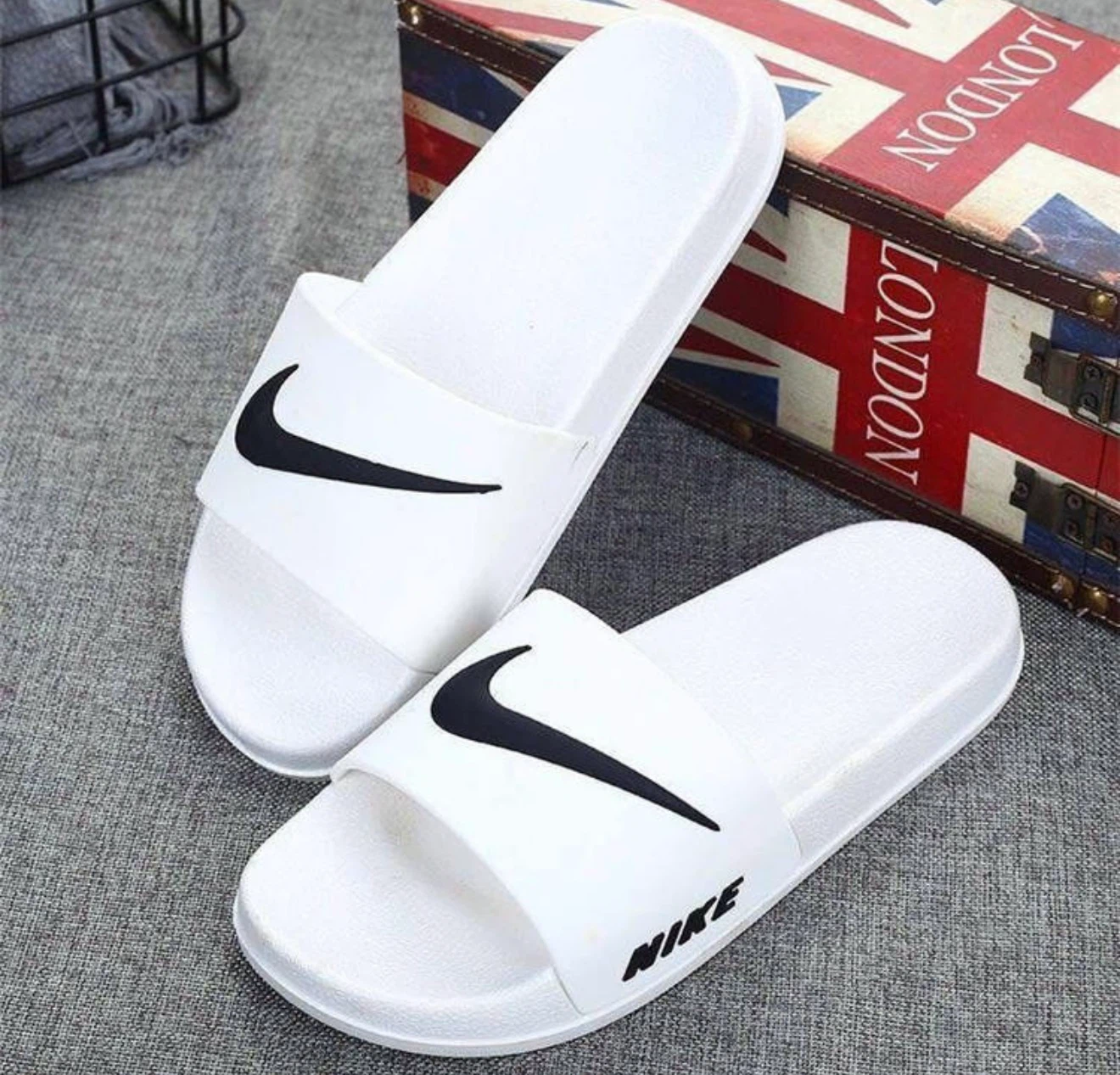 Nike Slides - photo 2