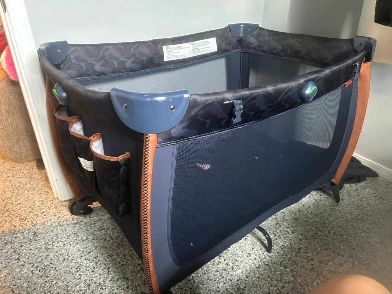 4moms Breeze Plus Playard