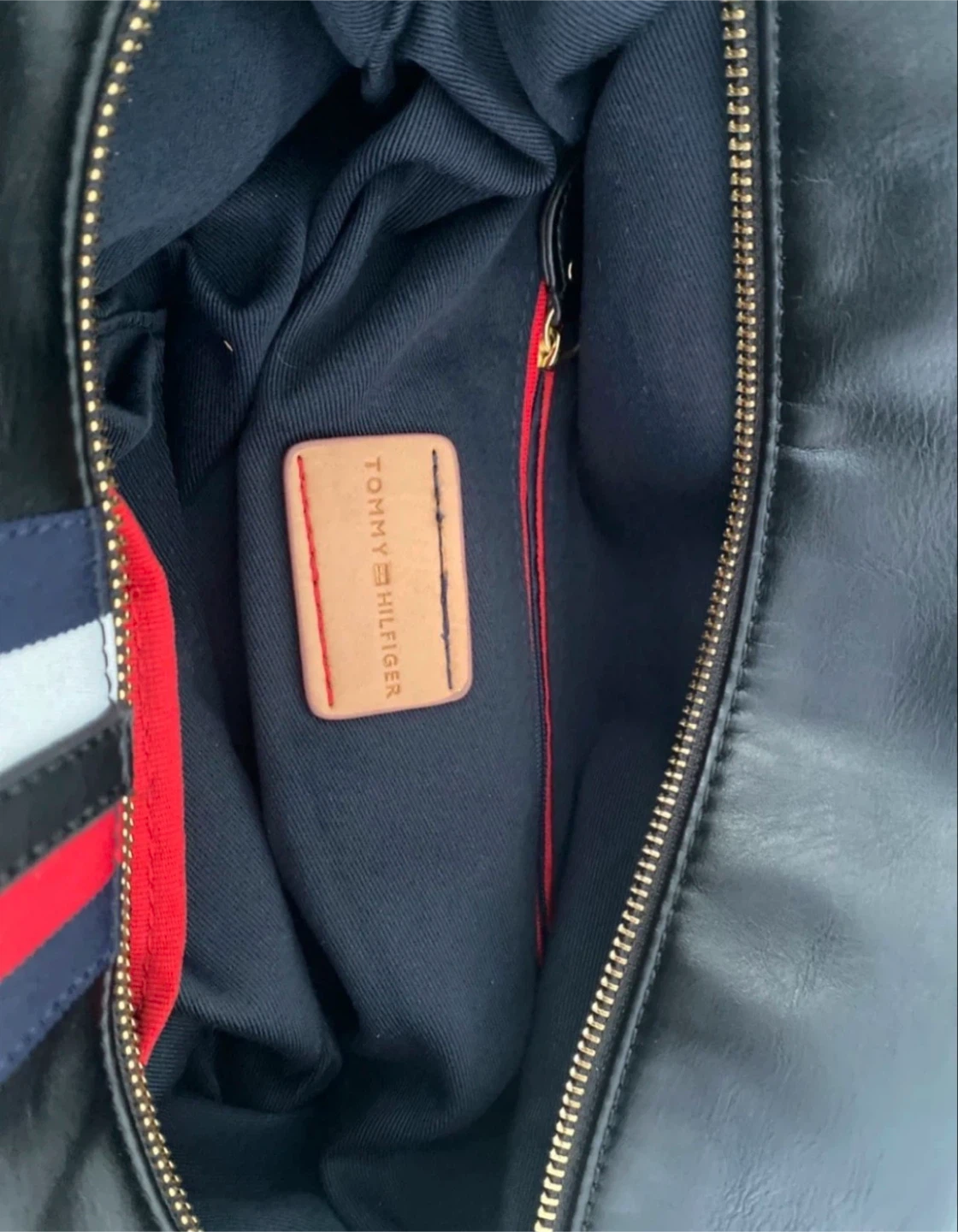 Tommy Hilfiger Black Satchel Handbag - photo 3