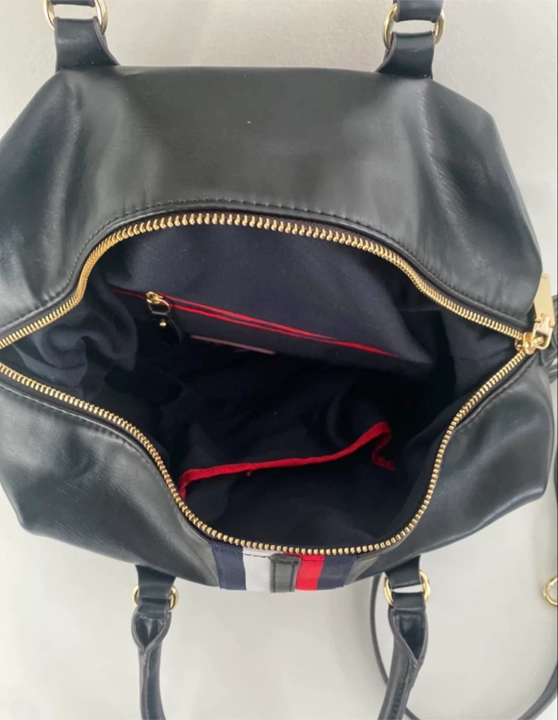 Tommy Hilfiger Black Satchel Handbag - photo 4