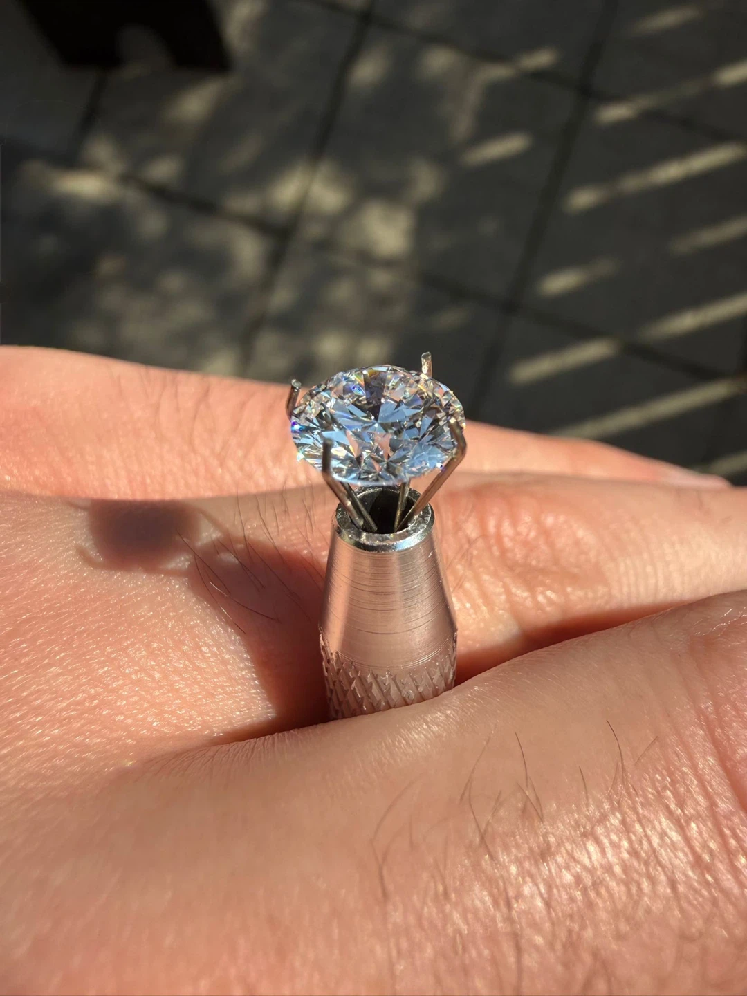 2.01 Carat Round Brilliant Lab Grown Diamond - photo 2
