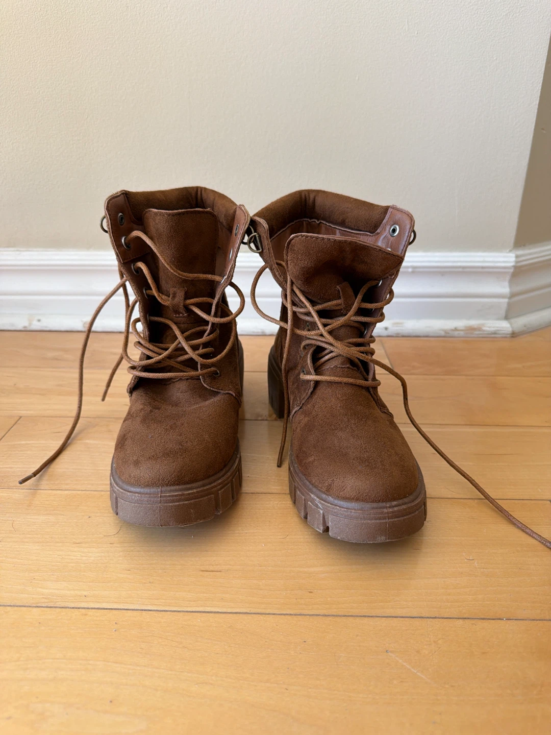 Brown Lace-Up Ankle Boots Size 6 - photo 2