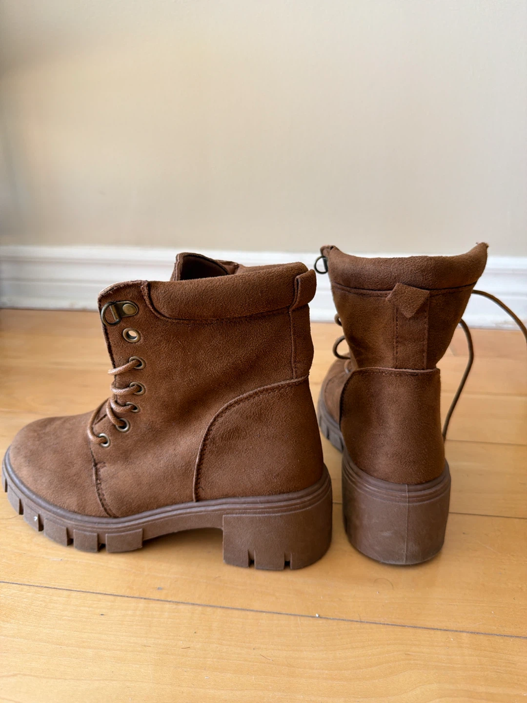Brown Lace-Up Ankle Boots Size 6 - photo 5