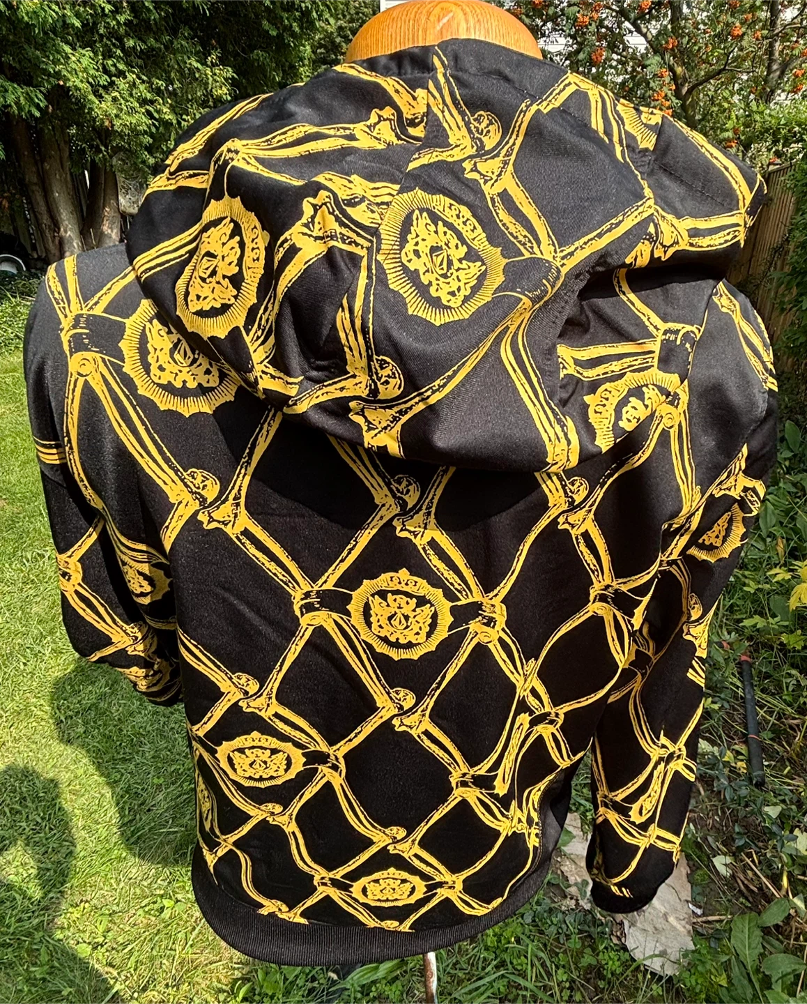 Michael J. Zepeda for Volcom Hoodie - Black/Gold - photo 4