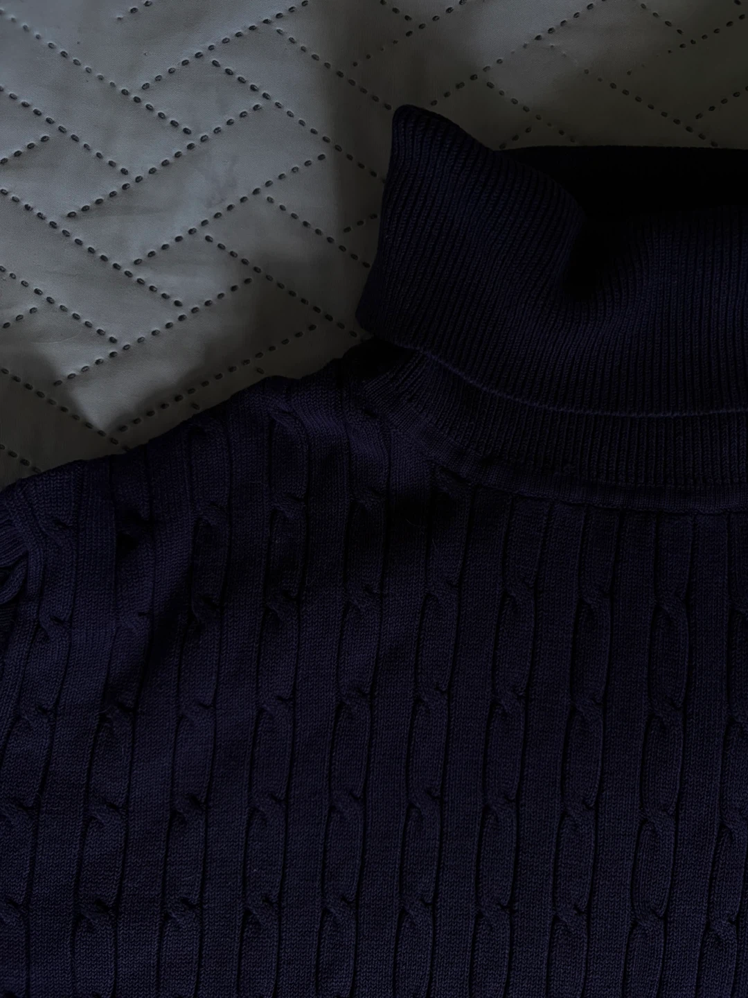 85% silk turtleneck - M - photo 2
