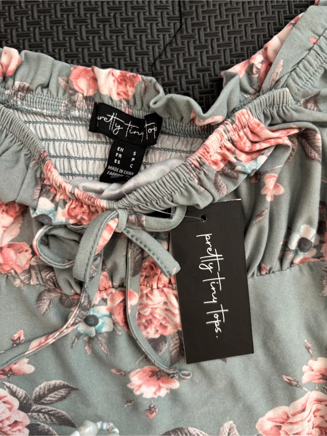 Pretty Tiny Tops Floral Puff Sleeve Blouse - photo 2