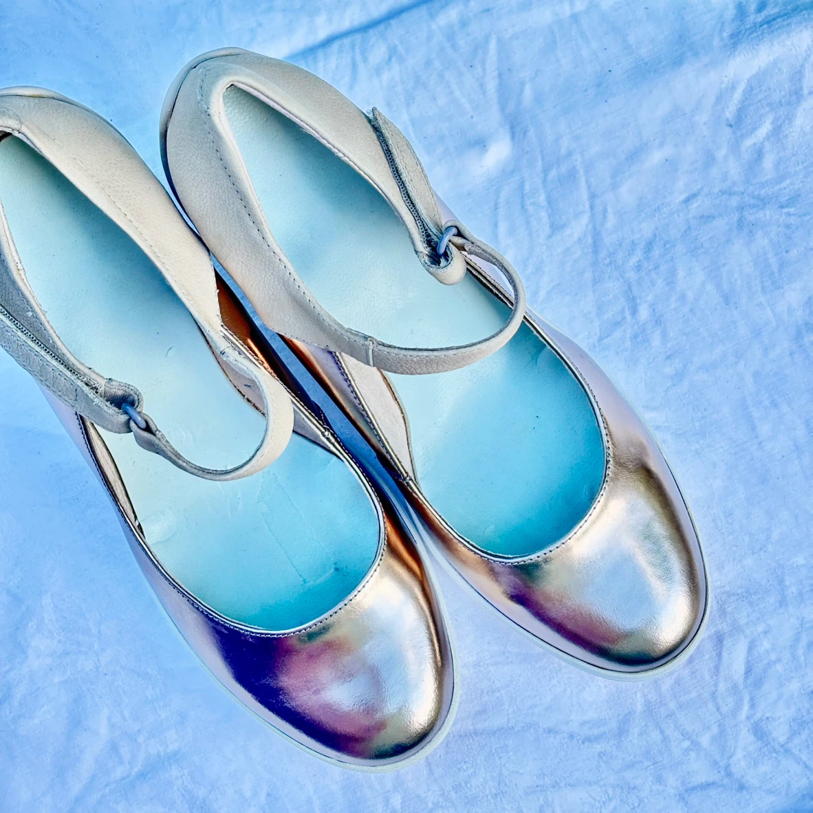 Tsubo size 8 Metallic gold Wedge Shoes - photo 5