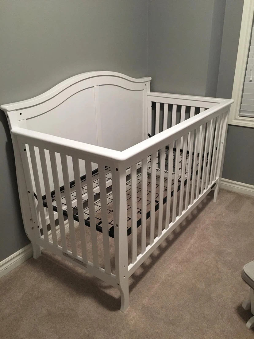 Child Craft 31001 Convertible Crib