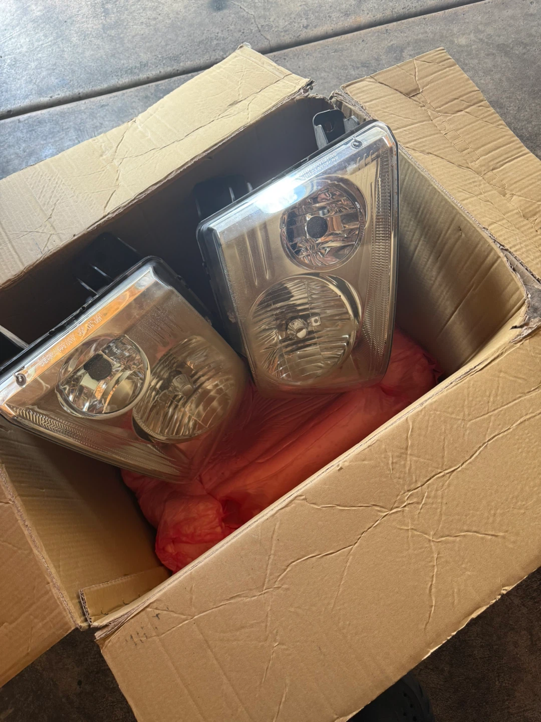 Set of Two Replacement Headlight Assemblies