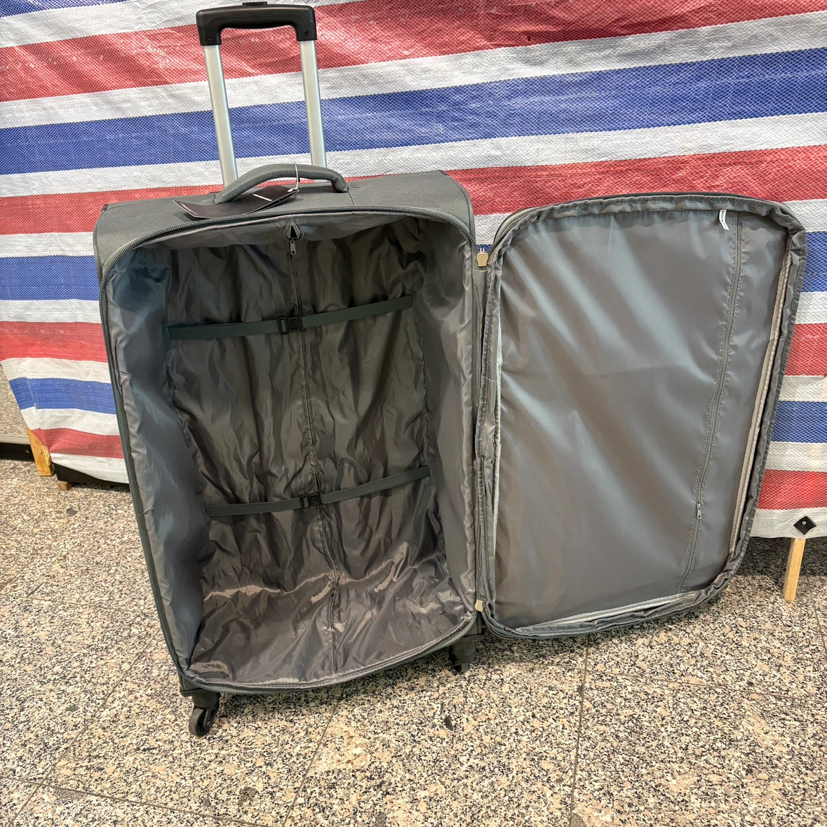Toci Grey Suitcase - photo 3