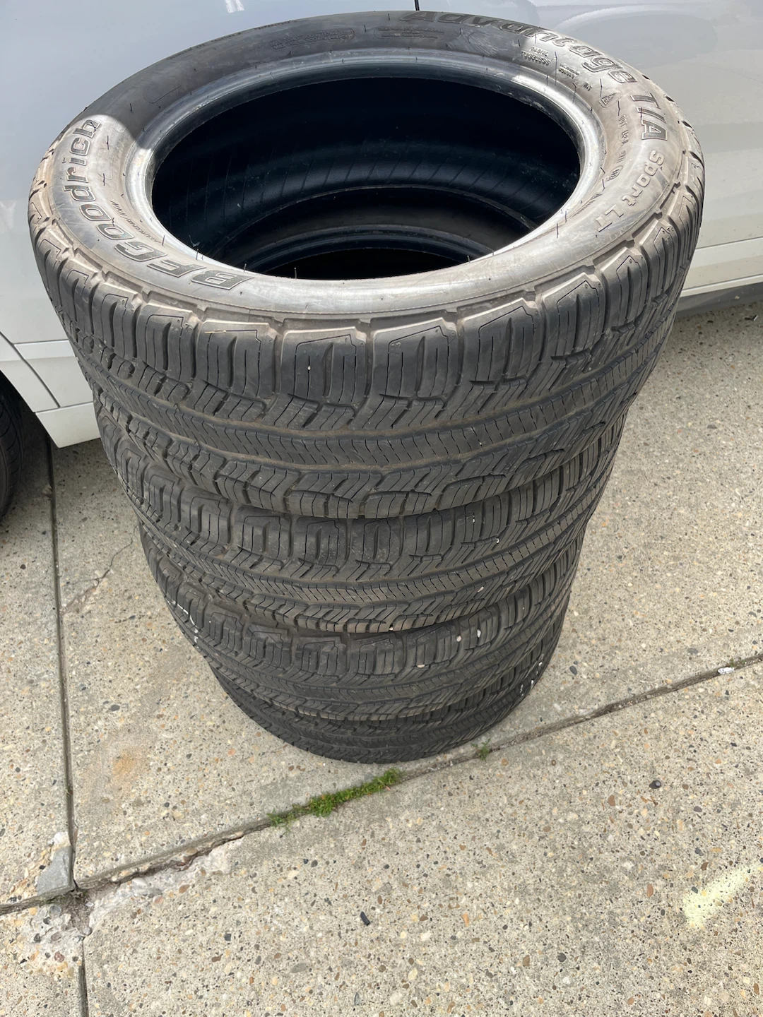 235/55R18 BFGoodrich Advantage T/A Sport