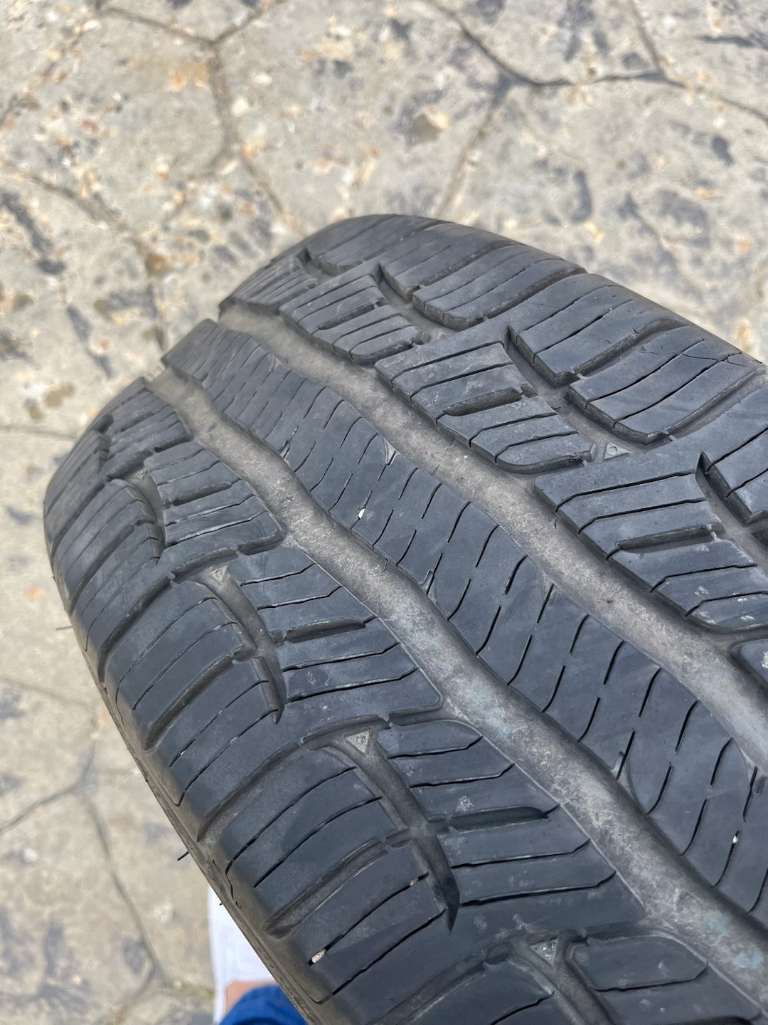 235/55R18 BFGoodrich Advantage T/A Sport - photo 5