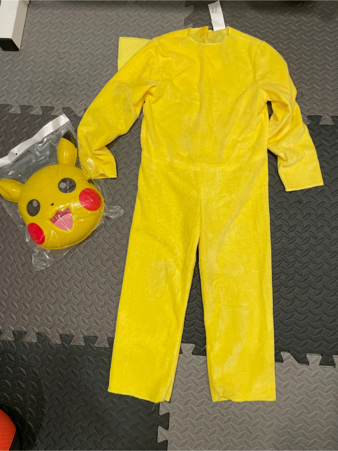 Pokémon Pikachu Child Costume - photo 2