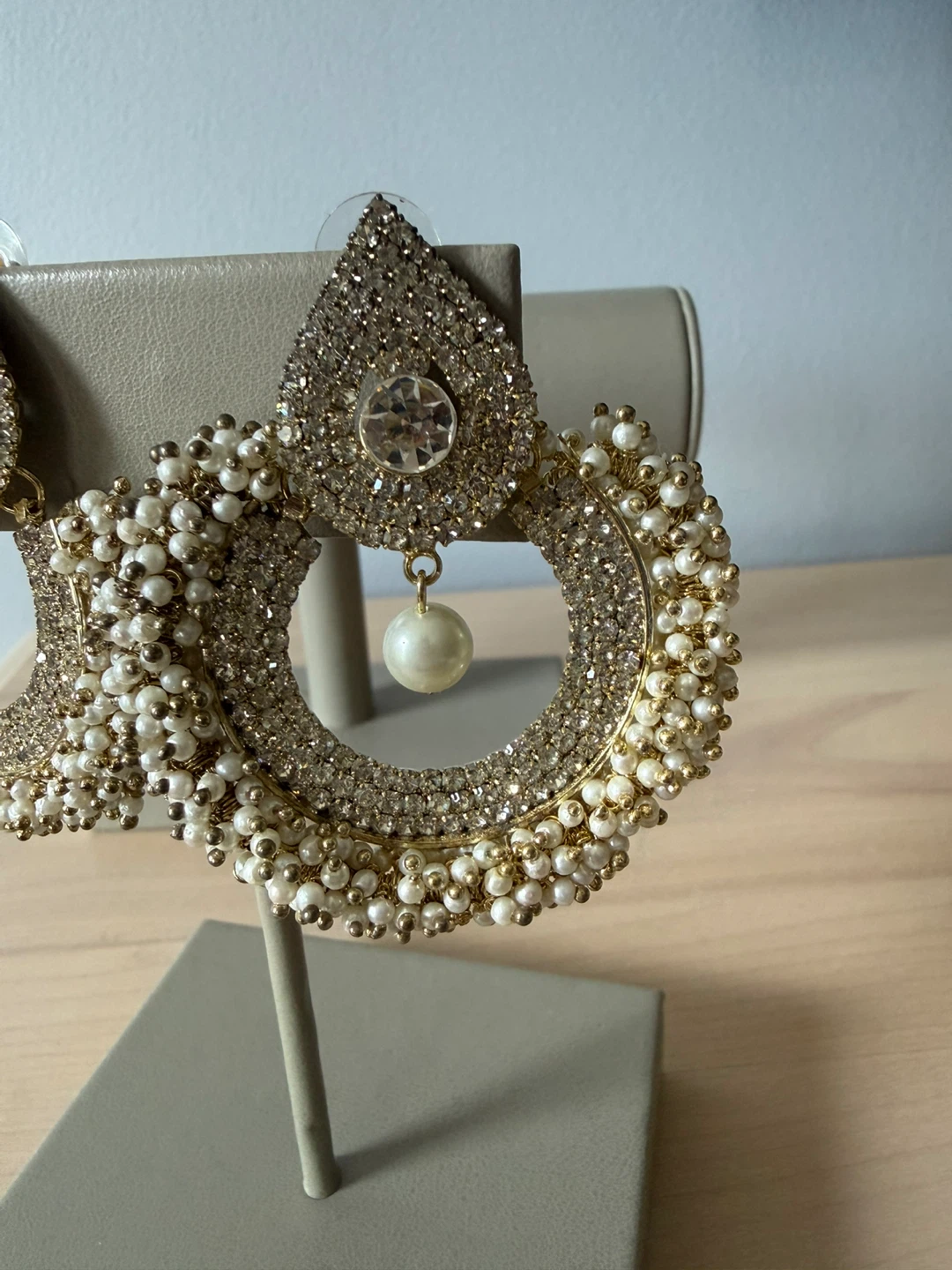 Decorative Pearl and Rhinestone Hoop Earrings - photo 2