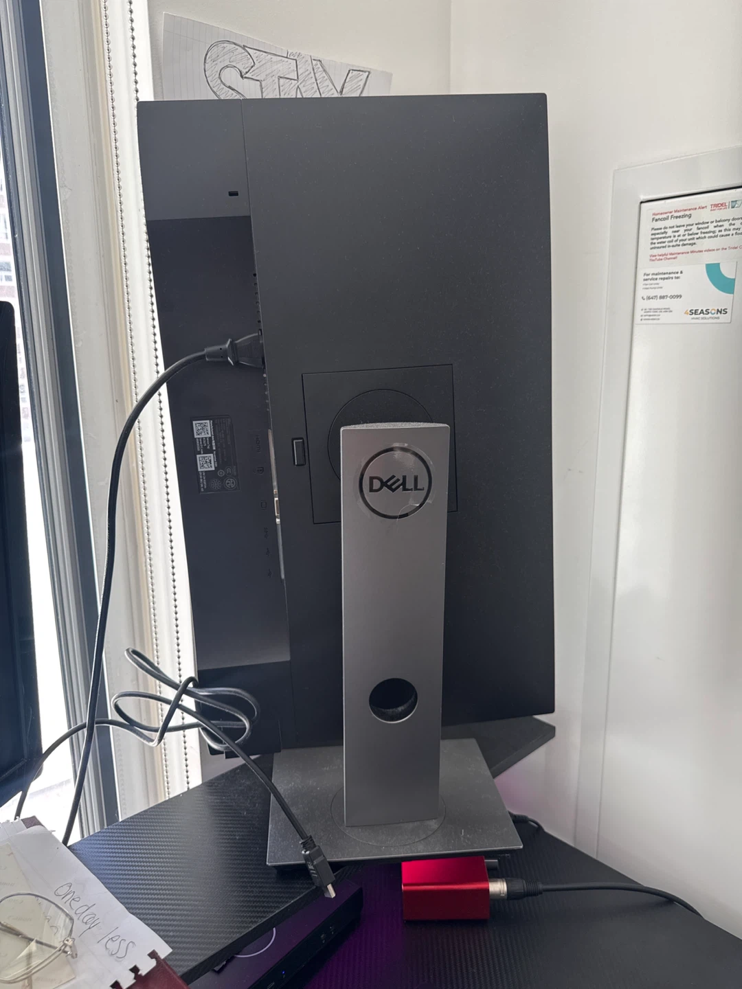 Dell P2419H 24-inch Flat Panel Monitor - photo 3