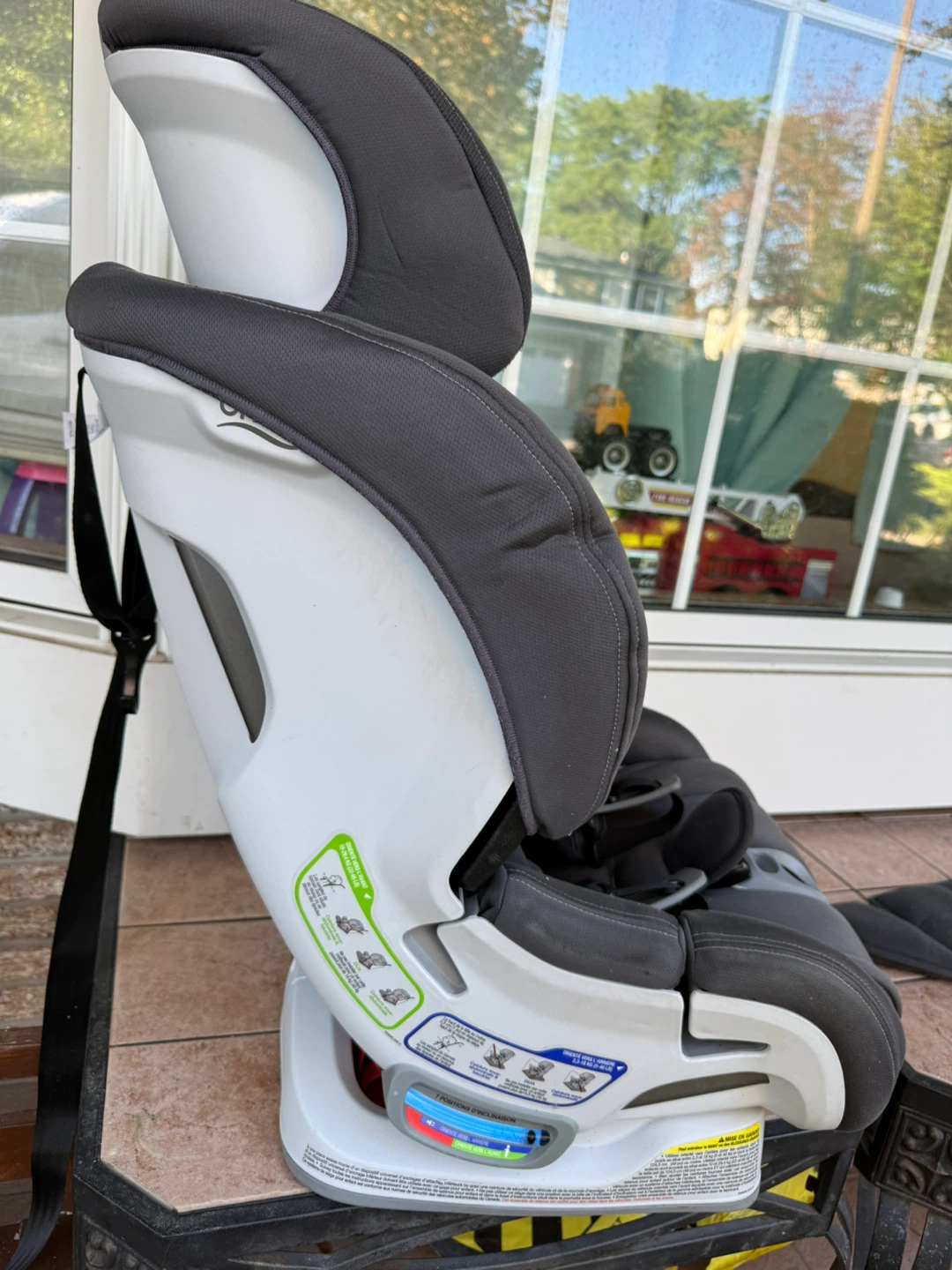 Britax Boulevard ClickTight Convertible Car Seat - photo 4