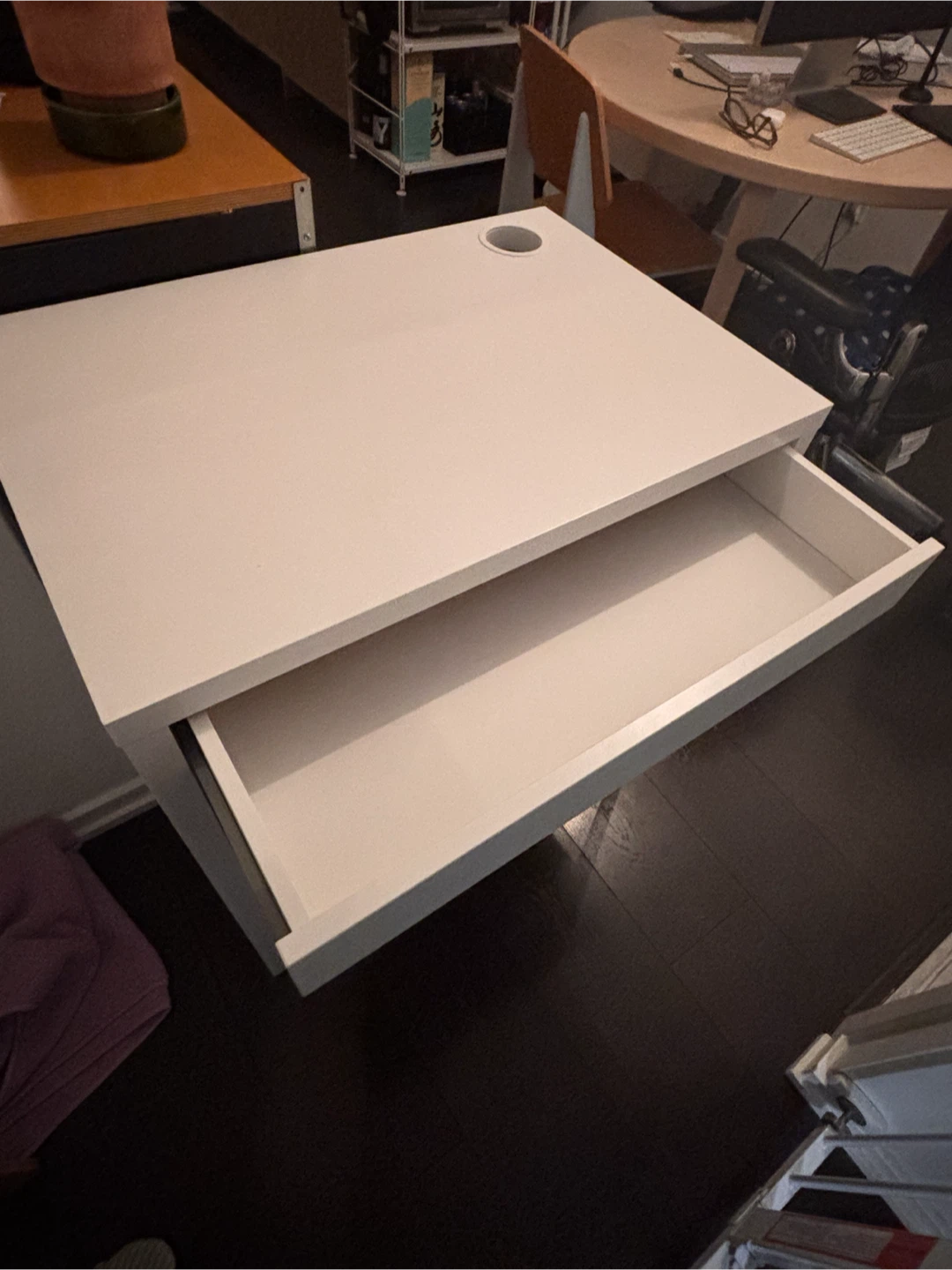 IKEA MICKE Desk, White - photo 3