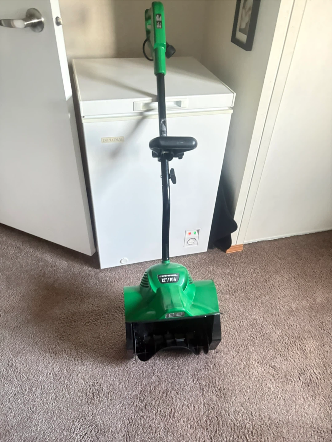 Certified 12-inch 10A Electric Snow Shovel - photo 2
